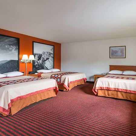 Super 8 By Wyndham Dumfries/Quantico Hotel Exterior foto